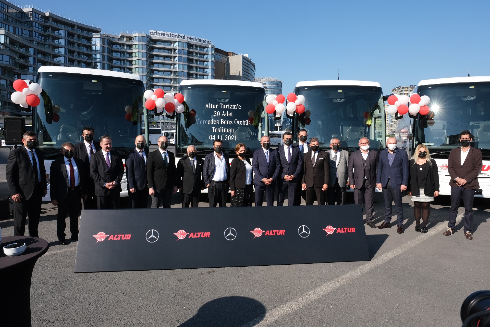 Mercedes-Benz Türk’ten, Altur Turizm’e 20 yeni otobüs teslimatı