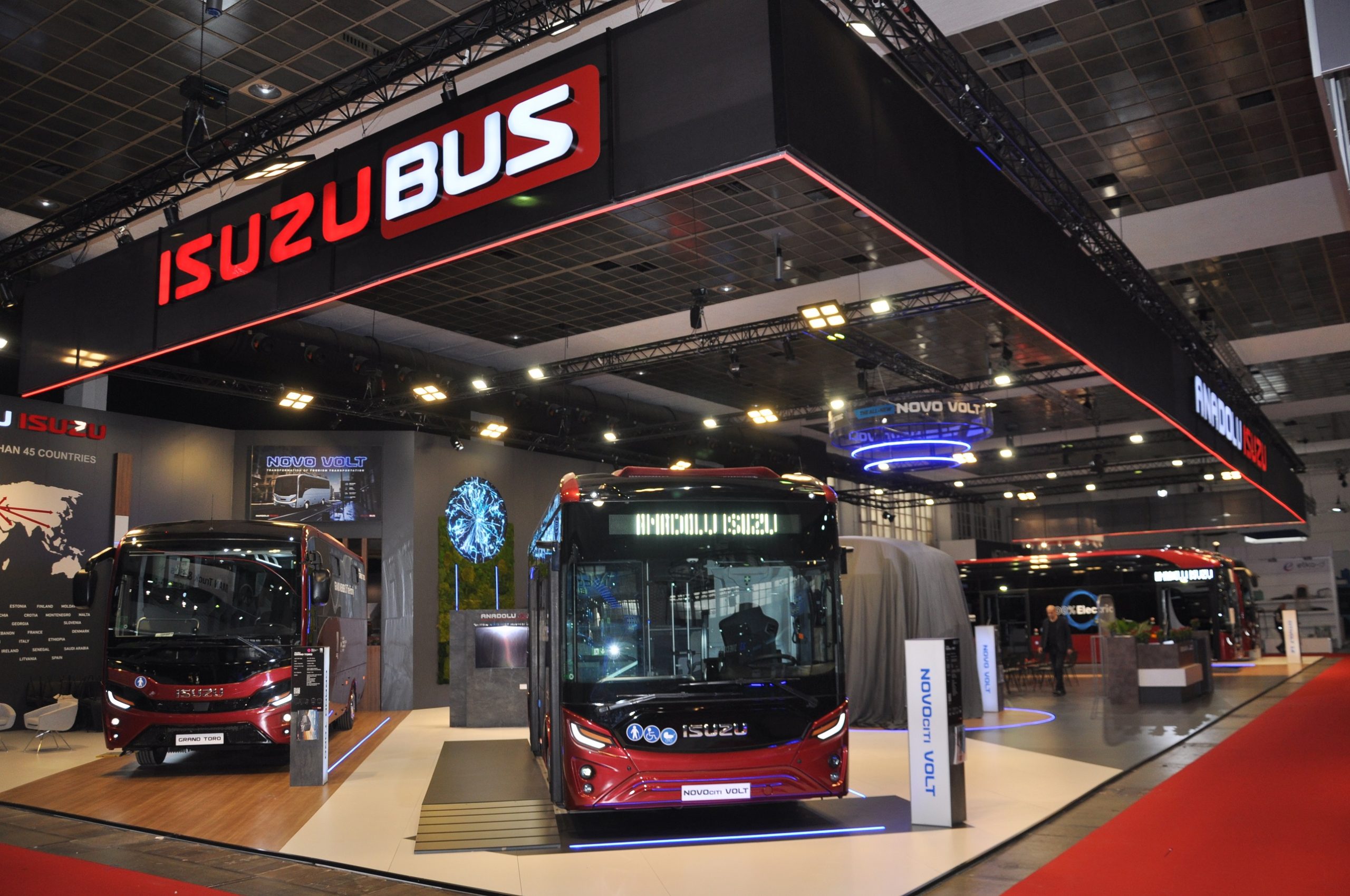 Anadolu Isuzu, Busworld Europe Brüksel Fuarı’na elektrikli araçları ile katıldı.  