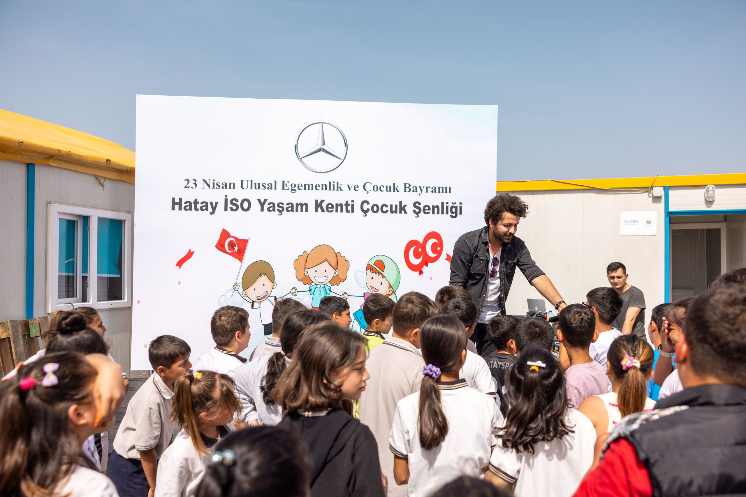 Depremzede Çocuklar, 23 Nisan Coşkusunu Mercedes-Benz Türk’ün Çocuk Şenliğinde Yaşadı