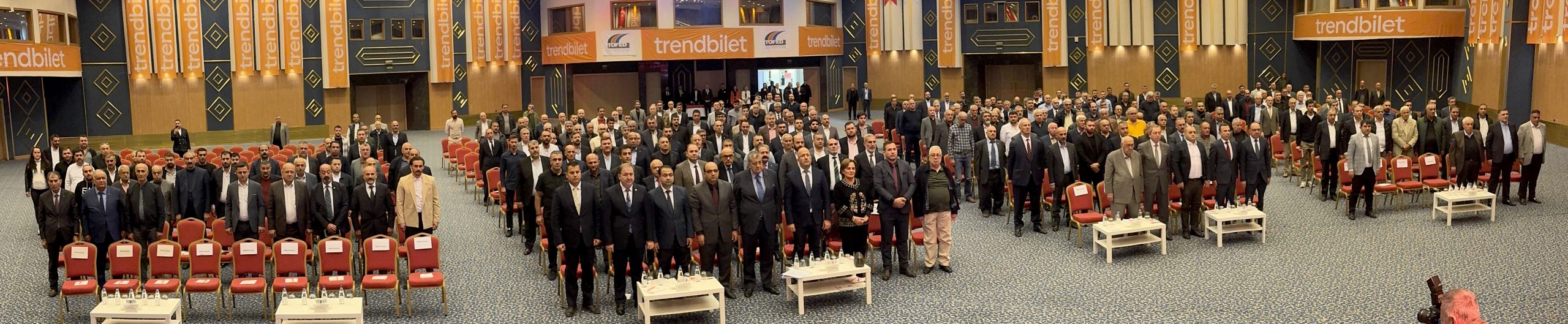 TOFED, BAŞKENTTE YURT ÇAPINDAKİ OTOBÜS FİRMA SAHİPLERİNİ BİR ARAYA GETİRDİ. Zirveden birlik ve kararlılık mesajı çıktı