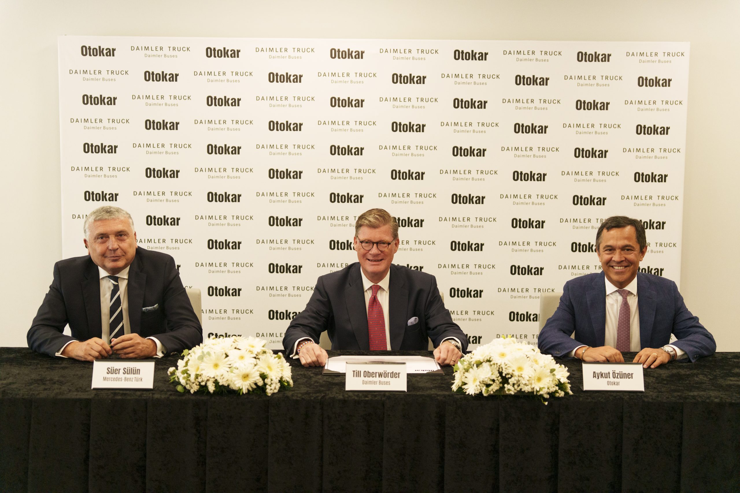 Otokar ve Daimler Buses Üretim Anlaşması İmzaladı