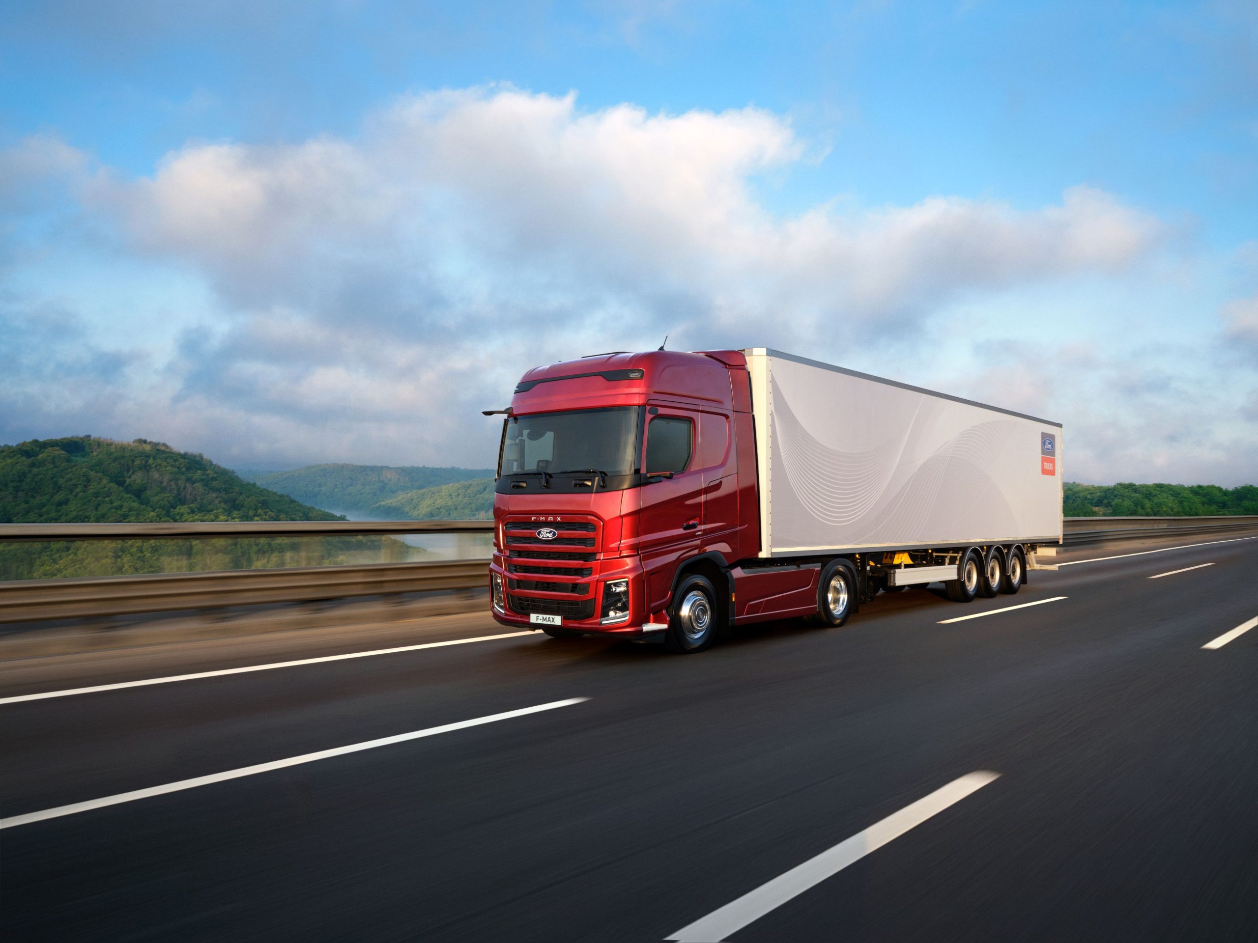 FORD TRUCKS YENİ F-MAX İLE ÇEKİCİ PAZARINDA VİTES YÜKSELTİYOR