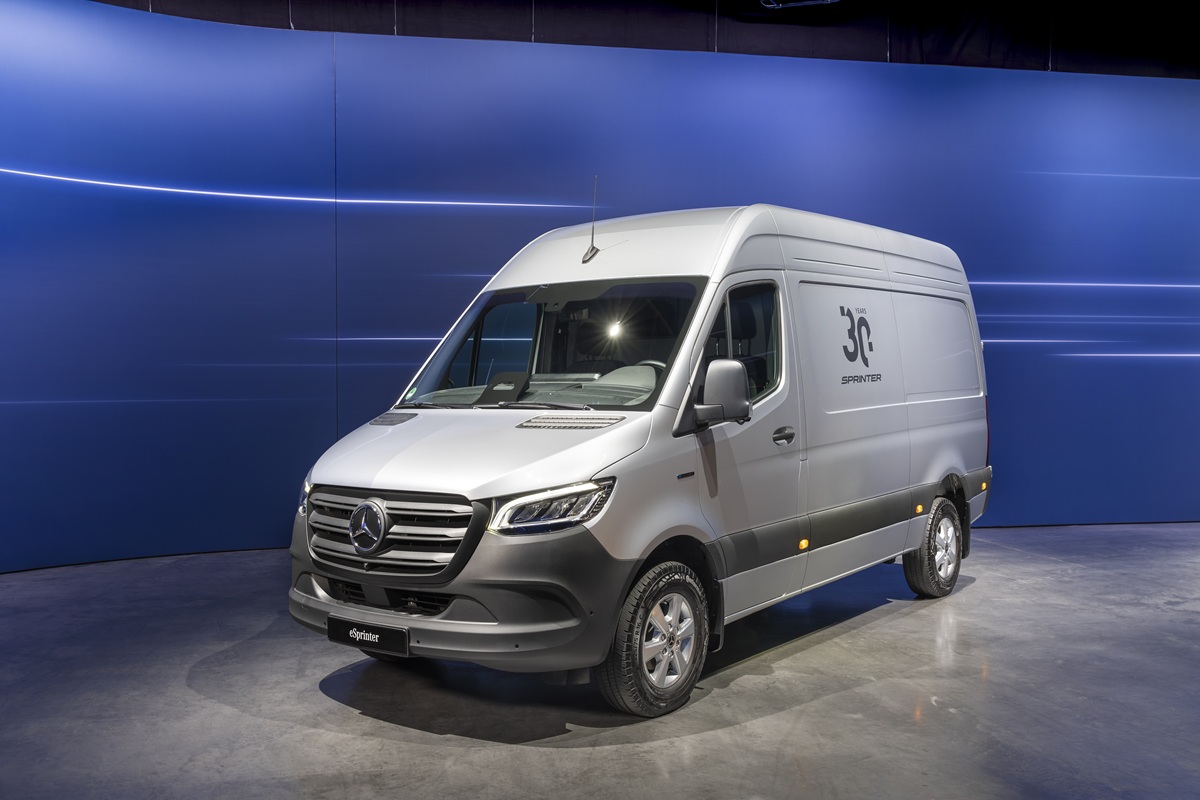 Mercedes-Benz Hafif Ticari Araçlar taşımacılığı yeniden yorumluyor