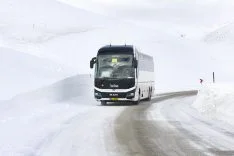 1773387396_p_man_ecoach_winter_test2
