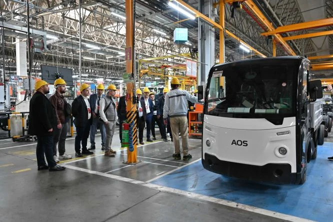 Anadolu_Isuzu_Üst_Yapıcı_İş_Ortaklarıyla_Kocaeli_Fabrikasında_Bir_Araya_Geldi_095125836