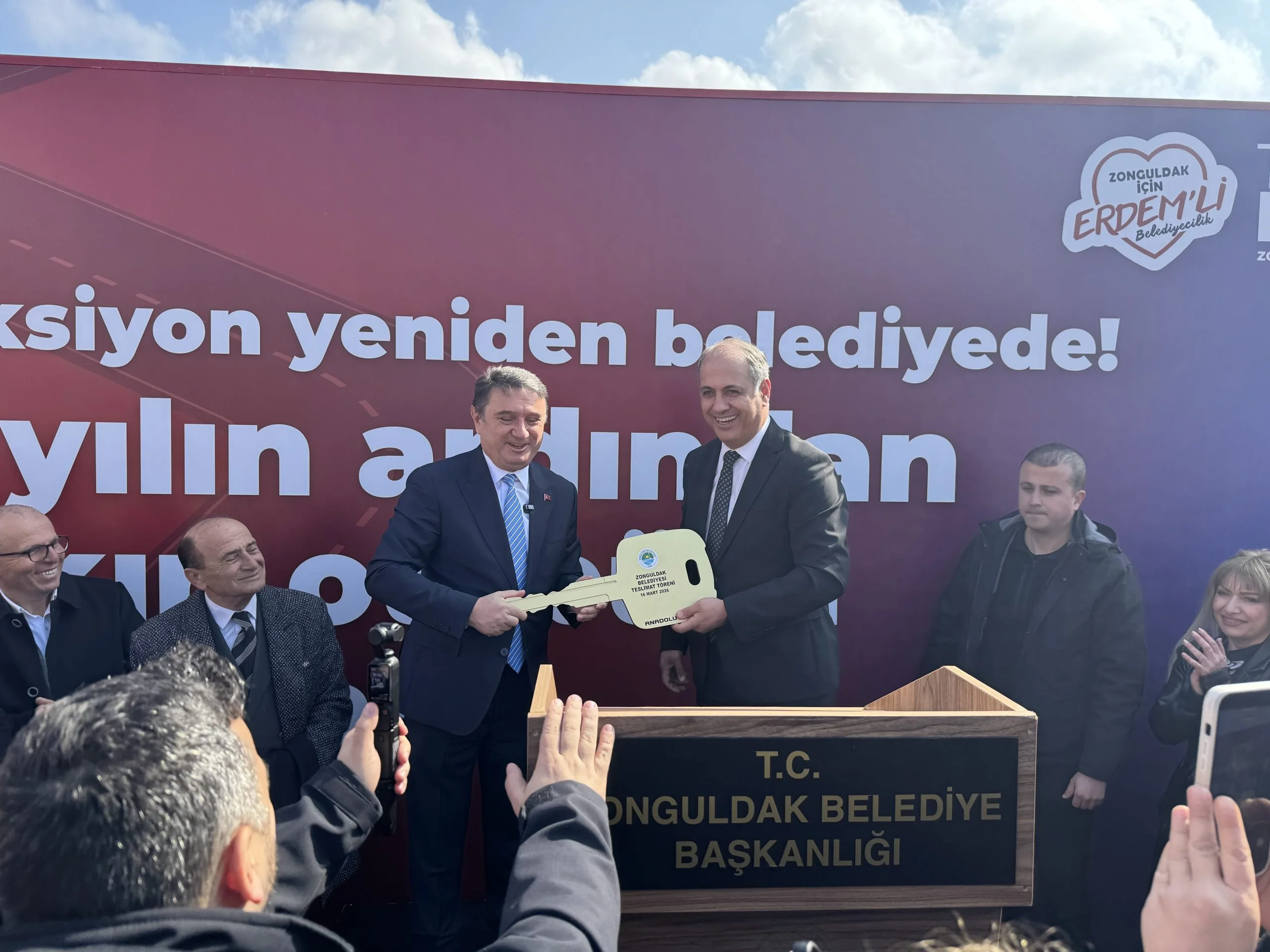 Anadolu_Isuzu'dan_Zonguldak_Belediyesi'ne_7_Adet_Novociti_Teslimati_113658615