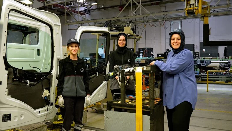 Mercedes_Benz Türk_Kadın_İstihdamı_02