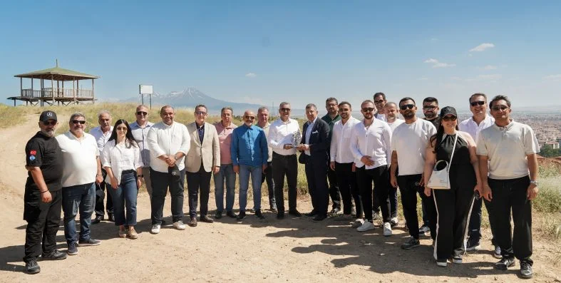 1783517975_Kamil_Ko___Mercedes_Benz_Fidan_Dikimi__4_